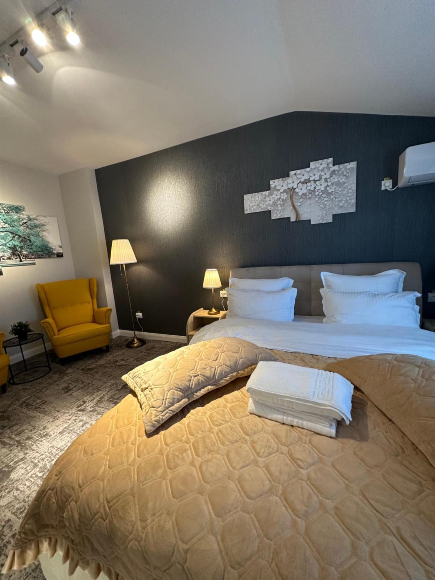 Complex Rediu 54 Luxury Apartaments Iasi Esterno foto