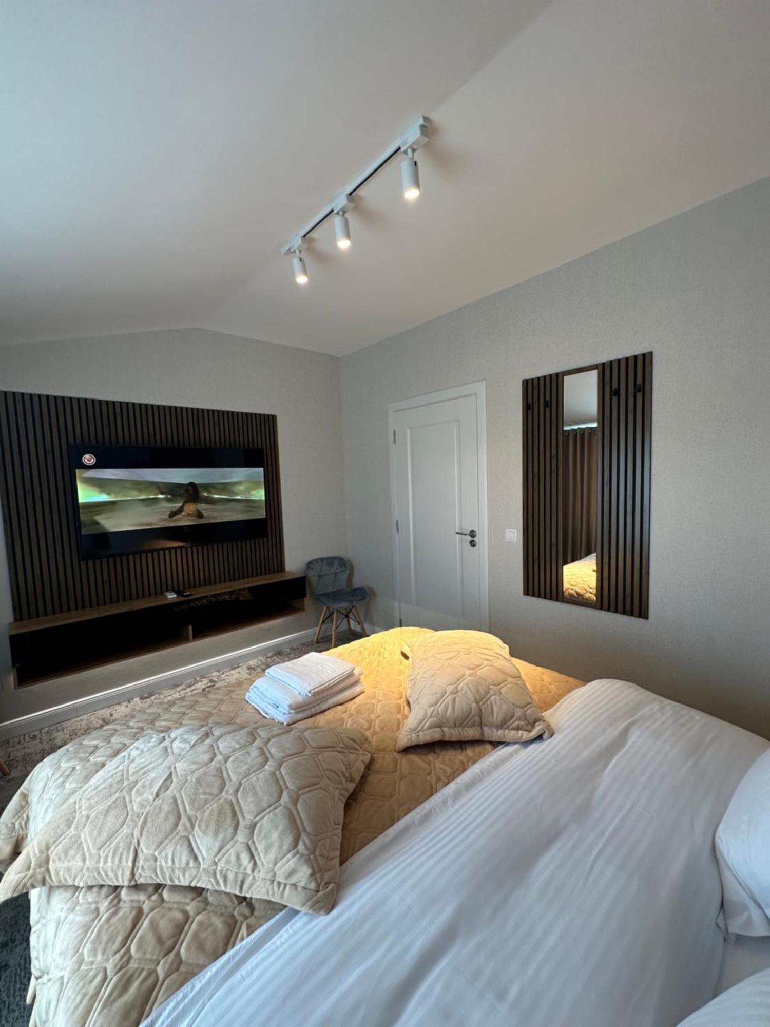 Complex Rediu 54 Luxury Apartaments Iasi Esterno foto