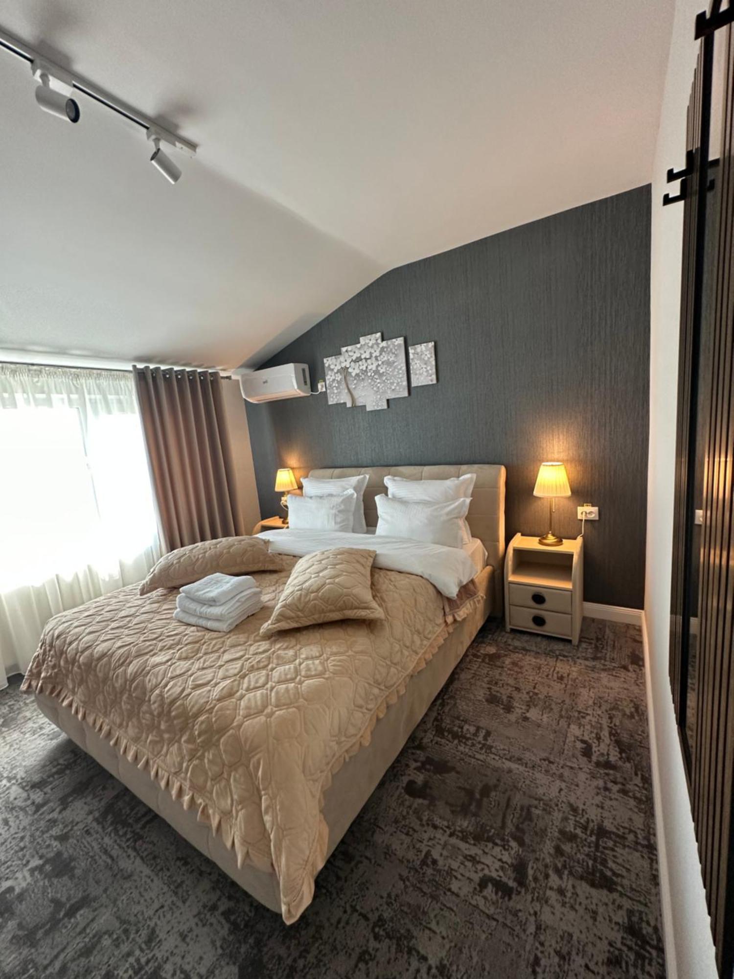 Complex Rediu 54 Luxury Apartaments Iasi Esterno foto